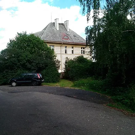 Nadrazni Stezka Karlovy Vary